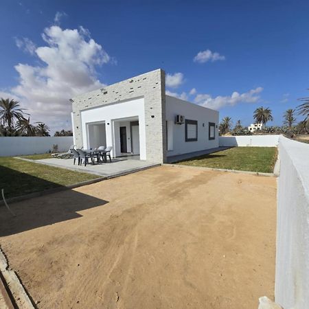 Villa Djerba Bord De Mer Al Haddadah Exterior foto